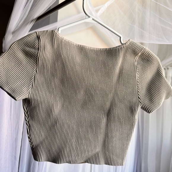 BABATON Sculpt Knit Crop Short Sleeve - Picture 4 of 7